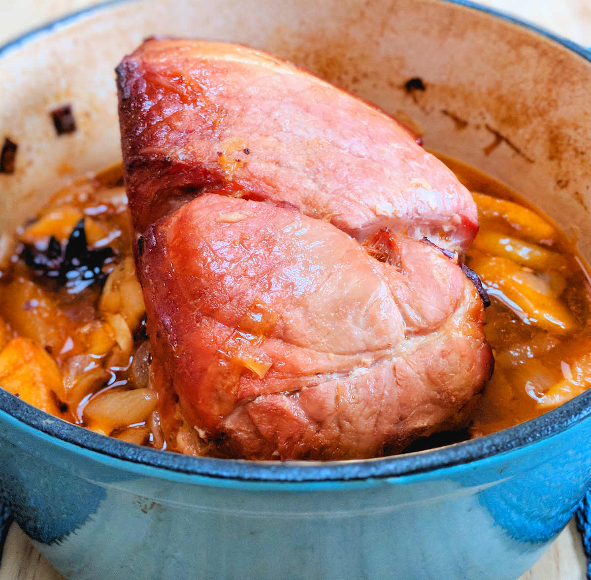 Pressure cook gammon online in cider